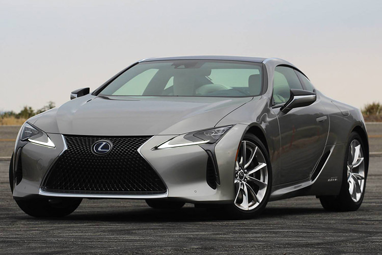 نگاهی عمیق به لکسوس LC 500h مدل ۲۰۱۸